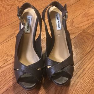 Steve Madden “Tumbled” platform sandal